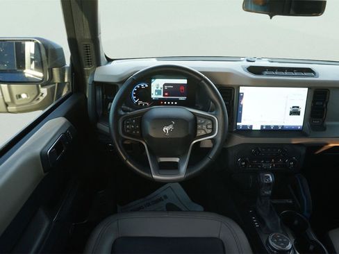 Used 2024 Ford Bronco Wildtrak AWD/4WD image 21