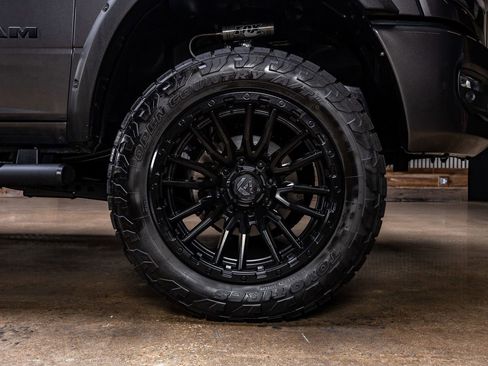 Used 2024 RAM 2500 Laramie w/ Night Edition AWD/4WD image 11