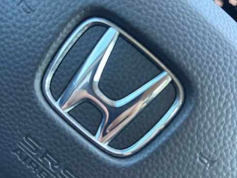 Used 2025 Honda CR-V LX image 28