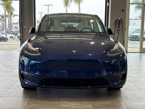 Used 2021 Tesla Model Y Performance AWD/4WD image 9
