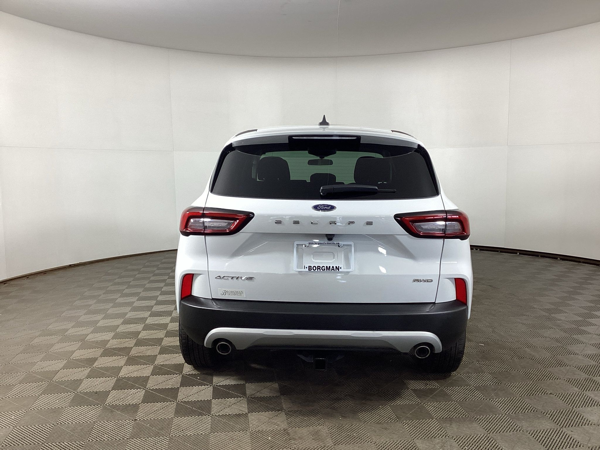 Used 2024 Ford Escape Active AWD/4WD image 3