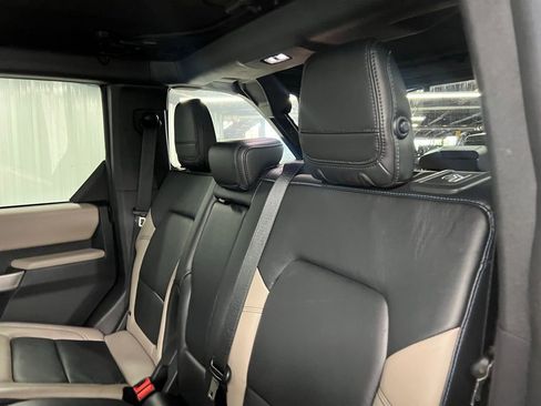 Used 2022 Ford Bronco Wildtrak image 13