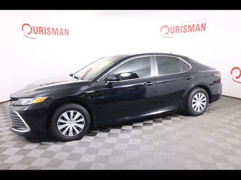 Used 2021 Toyota Camry LE FWD image 7