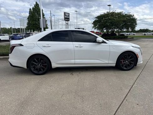 Used 2023 Cadillac CT4 Sport RWD image 4