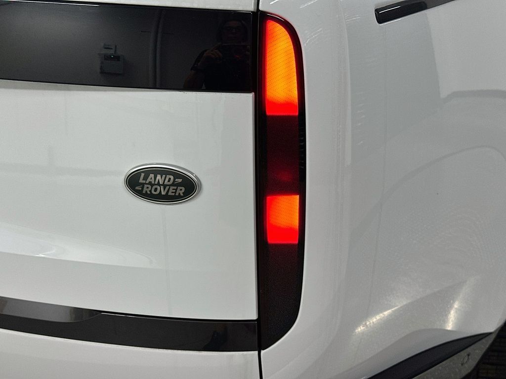 Used 2023 Land Rover Range Rover SE AWD/4WD image 33