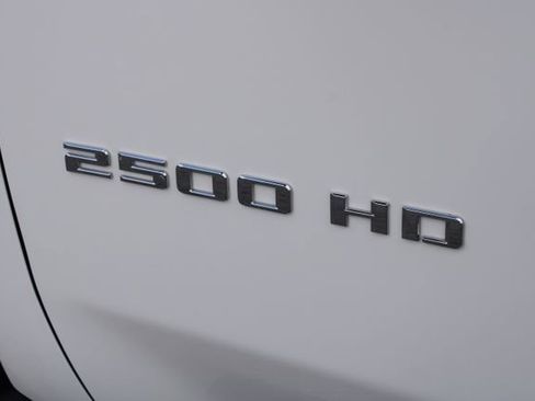 Used 2023 Chevrolet Silverado 2500 LT image 18