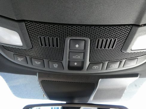 Used 2018 Ford F150 Lariat w/ Equipment Group 502A Luxury image 33