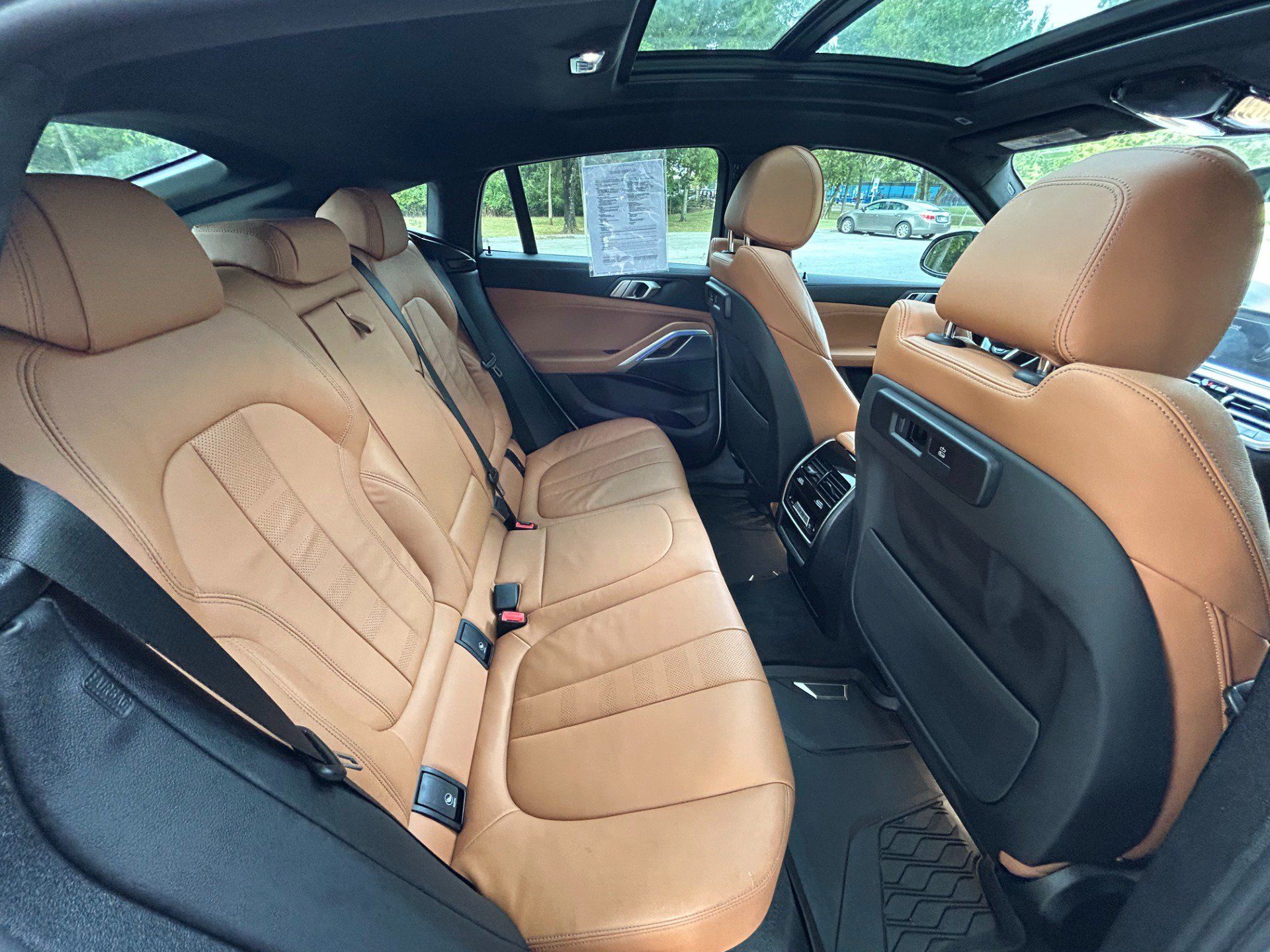Used 2022 BMW X6 xDrive40i w/ Premium Package AWD/4WD image 15
