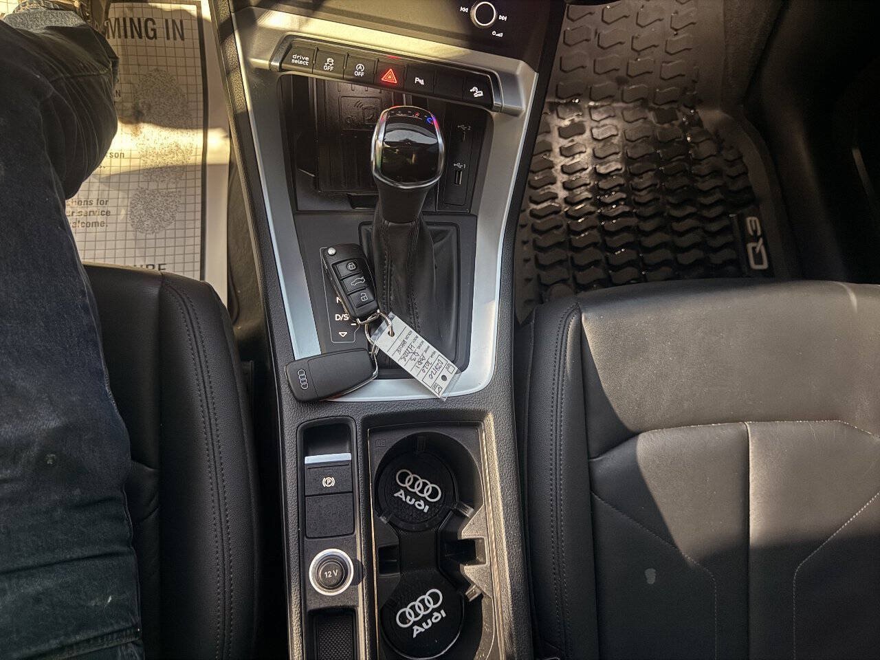 Used 2020 Audi Q3 2.0T Premium Plus AWD/4WD image 19