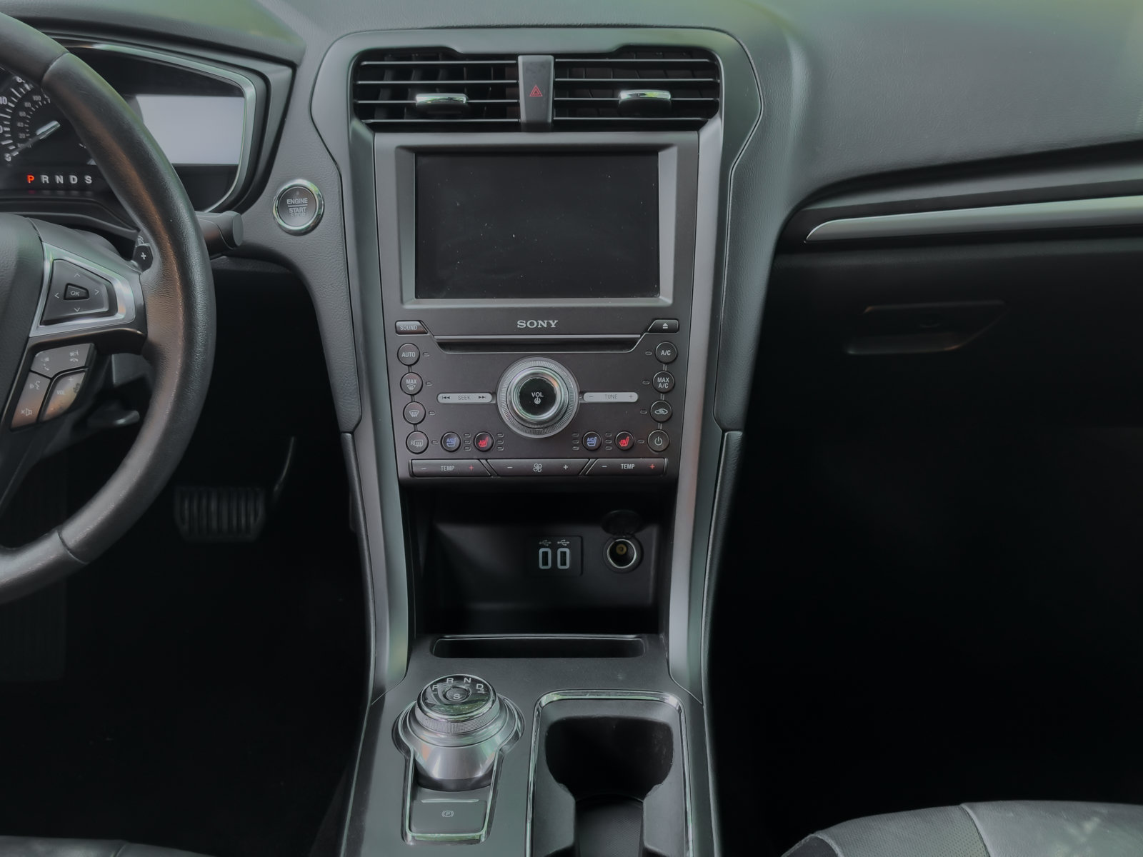 Used 2020 Ford Fusion Titanium FWD image 10