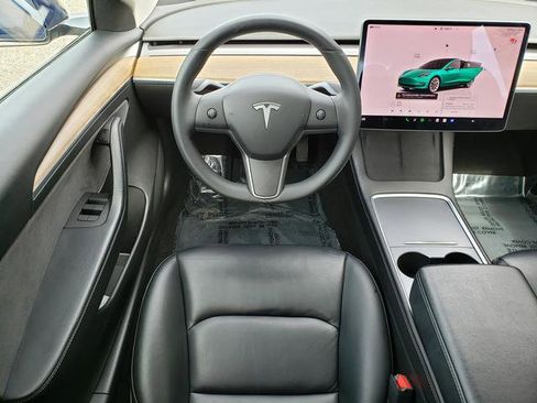 Used 2022 Tesla Model 3 image 16