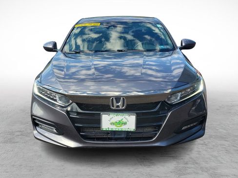 Used 2018 Honda Accord Sport image 2