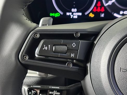 New 2026 Porsche Cayenne image 24