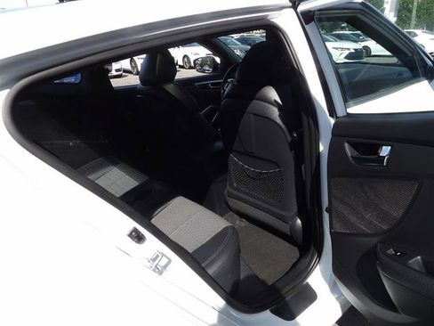 Used 2016 Hyundai Veloster w/ Option Group 03 FWD image 13