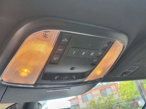 Used 2020 Jeep Grand Cherokee Limited w/ Luxury Group II image 17