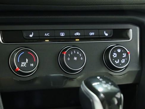 Certified 2022 Volkswagen Tiguan S image 18