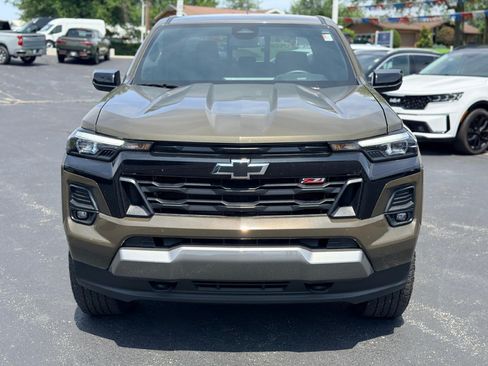 Used 2024 Chevrolet Colorado Z71 w/ Z71 Convenience Package 2 AWD/4WD image 2