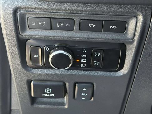 Used 2024 Ford F150 Lightning Platinum AWD/4WD image 24