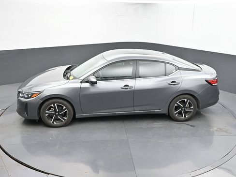 Used 2024 Nissan Sentra SV FWD image 28
