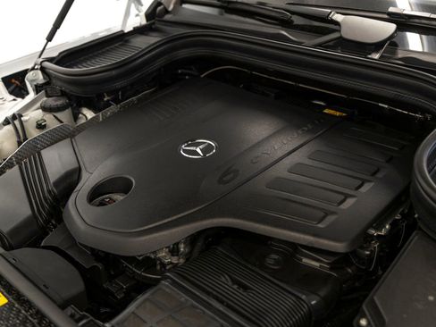 Used 2026 Mercedes-Benz GLS 450 4MATIC image 31