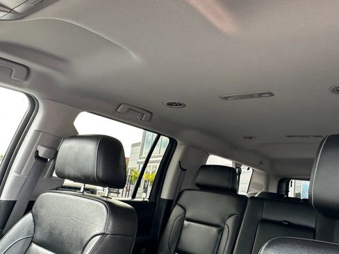 Used 2018 Chevrolet Suburban LT AWD/4WD image 21