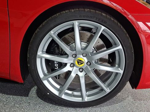 Used 2025 Lotus Emira image 6