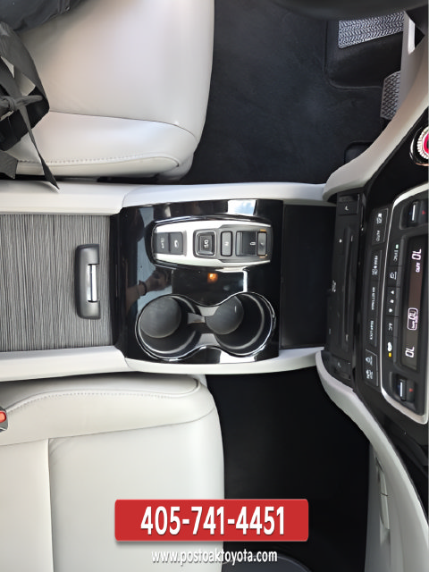 Used 2019 Honda Pilot Touring image 17