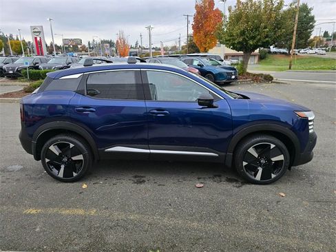 New 2026 Nissan Kicks SR w/ Cold Weather Package image 4