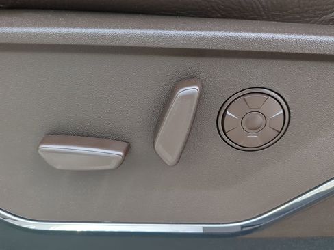 Used 2025 Ford F450 King Ranch w/ Chrome Package image 30