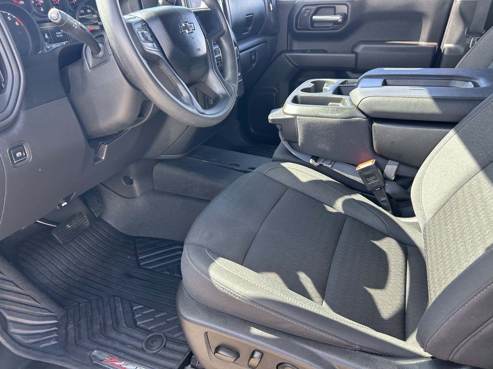 Used 2025 Chevrolet Silverado 1500 Custom Trail Boss AWD/4WD image 12