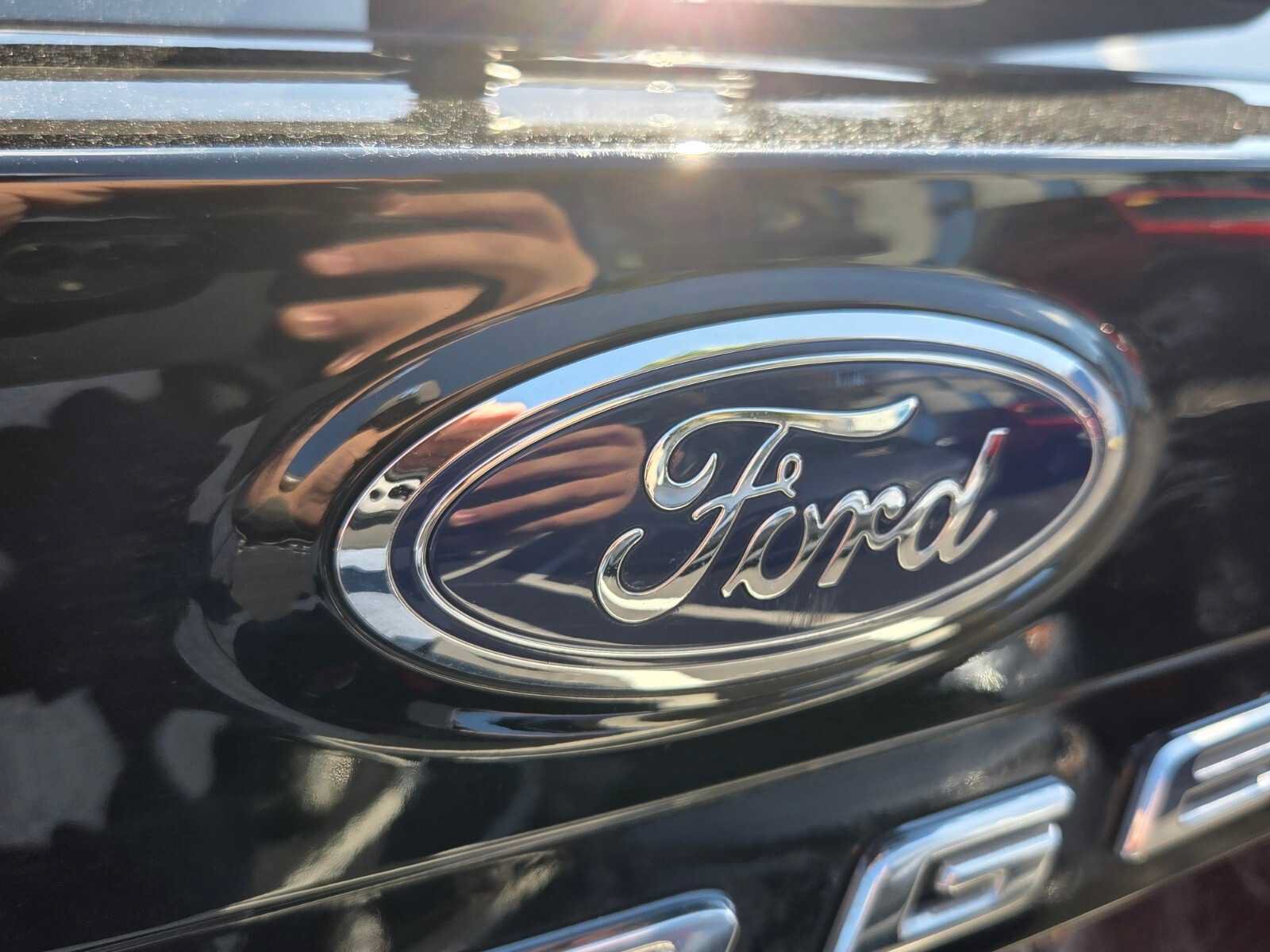 Used 2022 Ford Edge SEL w/ Convenience Package AWD/4WD image 15