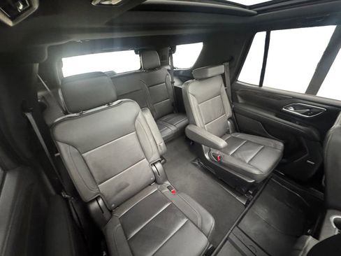 Used 2024 Chevrolet Tahoe LT w/ Luxury Package image 17