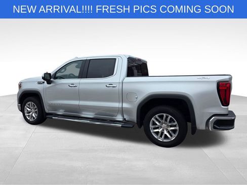 Used 2019 GMC Sierra 1500 SLT w/ SLT Premium Plus Package image 4
