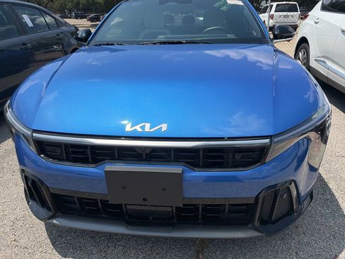 Used 2025 Kia K4 GT-Line Turbo FWD image 2