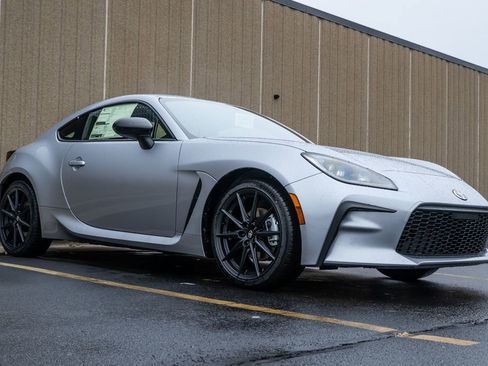 New 2026 Toyota GR86 Premium w/ ALL Weather Mat Package (TMS) image 2