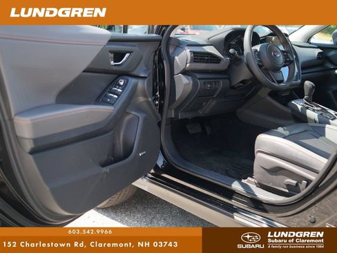 Used 2024 Subaru Crosstrek 2.5i Limited AWD/4WD image 12