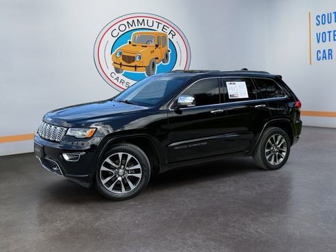 Used 2017 Jeep Grand Cherokee Overland AWD/4WD image 2