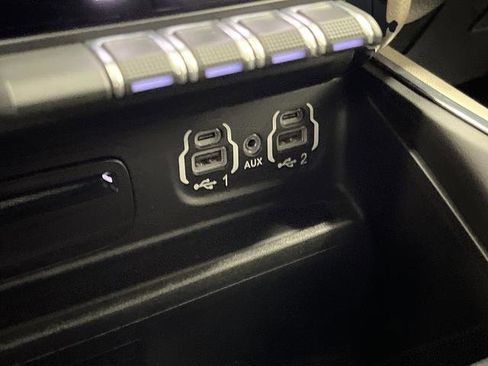 Used 2019 RAM 2500 Laramie image 24