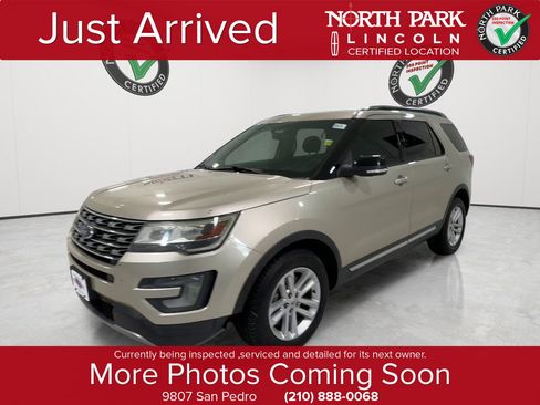 Used 2017 Ford Explorer XLT w/ Equipment Group 201A FWD image 1