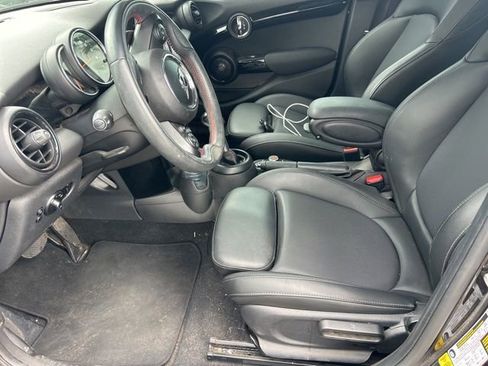 Used 2019 MINI Cooper S w/ Premium Package FWD image 5