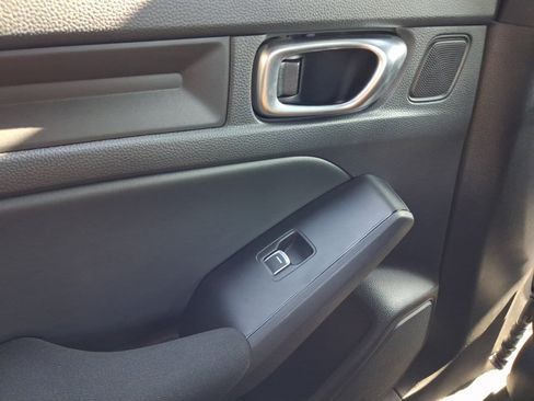 Used 2023 Honda Civic Sport image 19