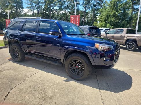 Certified 2024 Toyota 4Runner SR5 Premium w/ Moonroof Package RWD image 9