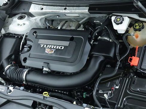 Used 2023 Cadillac XT4 Sport image 8