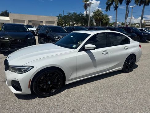 Used 2020 BMW 330i xDrive Sedan w/ M Sport Package AWD/4WD image 9