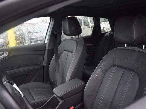 Used 2023 Audi Q4 e-tron Premium Plus w/ Premium Plus image 16