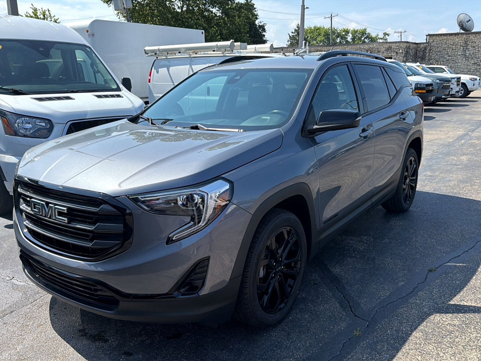 Used 2020 GMC Terrain SLT w/ Preferred Package AWD/4WD image 3