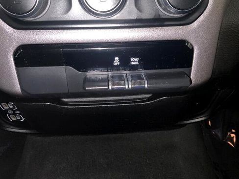 Used 2020 RAM 1500 Big Horn image 14