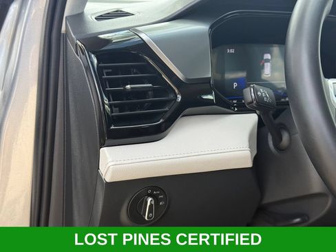 Used 2025 Volkswagen Taos S FWD image 8