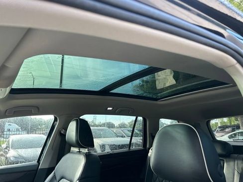 Used 2024 Volkswagen Atlas SEL Premium R-Line AWD/4WD image 15