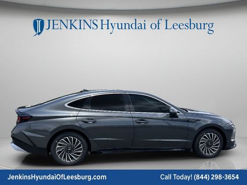 New 2026 Hyundai Sonata SEL FWD image 4